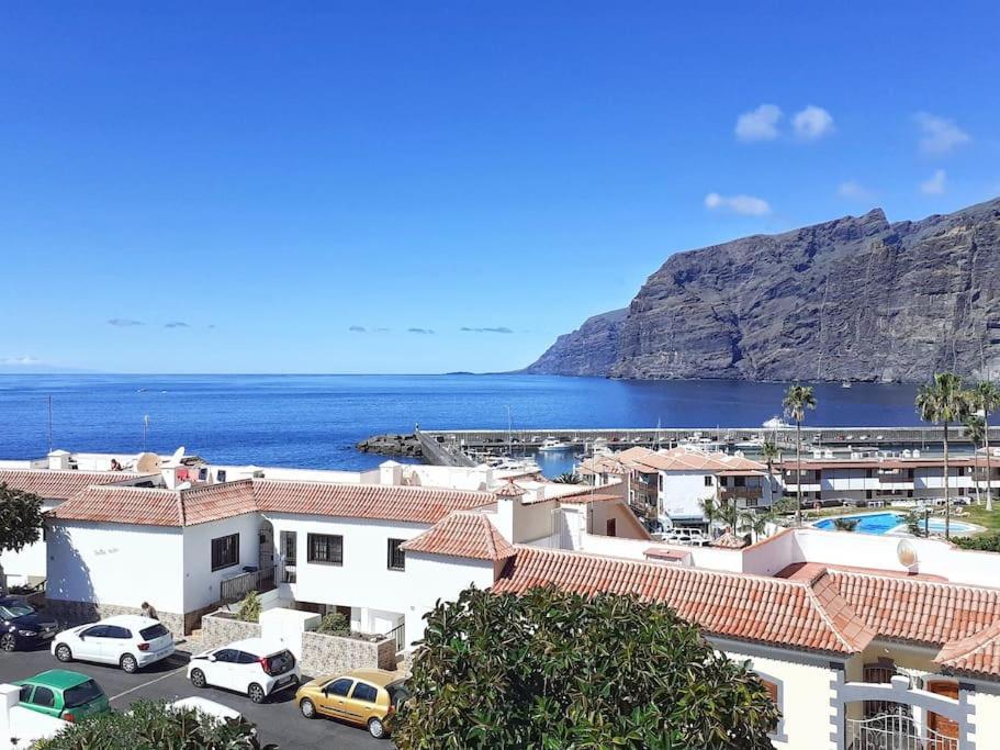 Апартаменты Amazing View Los Gigantes & La Gomera Акантиладо-де-Лос-Хигантес Экстерьер фото