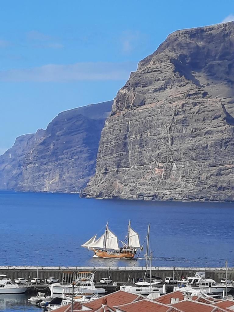 Апартаменты Amazing View Los Gigantes & La Gomera Акантиладо-де-Лос-Хигантес Экстерьер фото